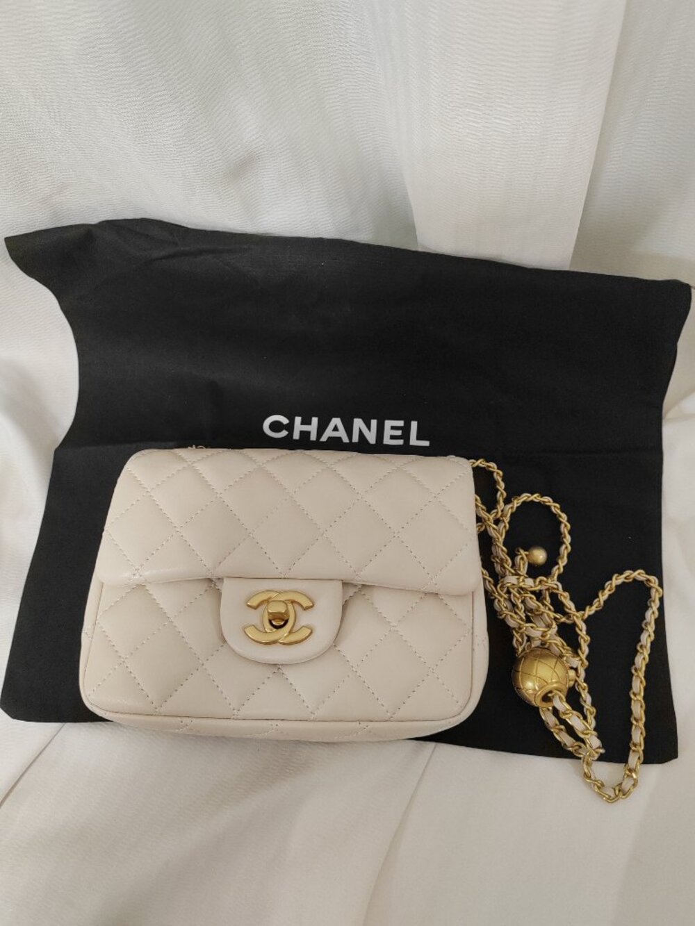 🤍 Chanel White Bag